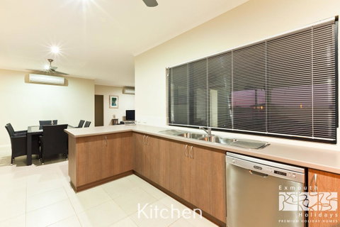3 Kestrel Place - Melbourne Tourism 5