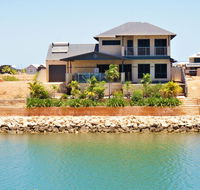27 Corella Court - Exquisite Marina Home With a Pool and Wi-Fi - Melbourne Tourism