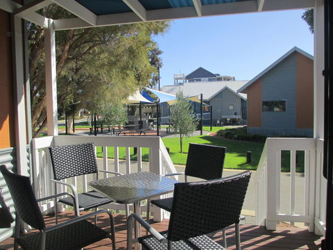 Mandurah Ocean Marina Chalets - Melbourne Tourism 40