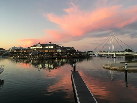Mandurah Ocean Marina Chalets - Melbourne Tourism 3