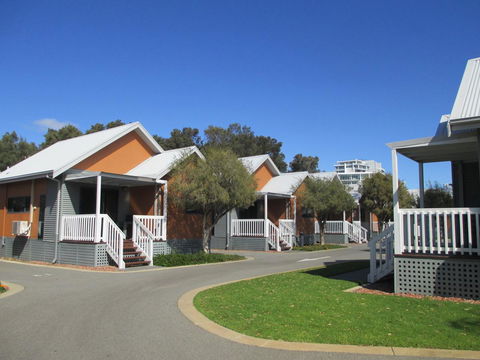 Mandurah Ocean Marina Chalets - Melbourne Tourism 37
