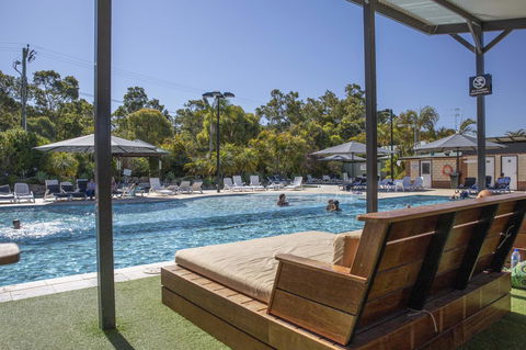 Karrinyup Waters Luxury House Rental - Melbourne Tourism 16