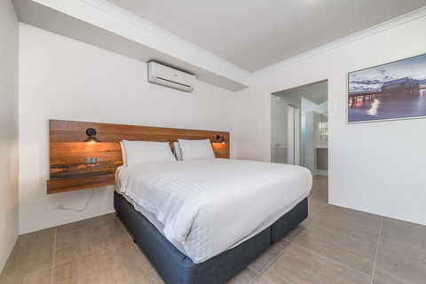 Karrinyup Waters Luxury House Rental - Melbourne Tourism 19