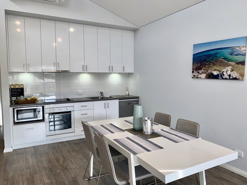 17 By The Sea - Melbourne Tourism 9