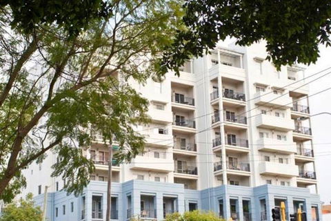 Colin St Apartment - Melbourne Tourism 1