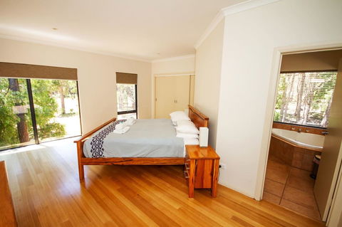 Kanga View - Margaret River - Melbourne Tourism 10