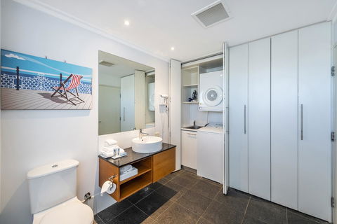 A 406 FANTASTIC OCEAN BEACH And MARINA VIEW APT - MANDURAH - Melbourne Tourism 15