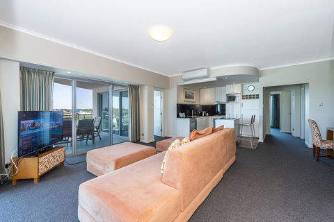 A 406 FANTASTIC OCEAN BEACH And MARINA VIEW APT - MANDURAH - Melbourne Tourism 22