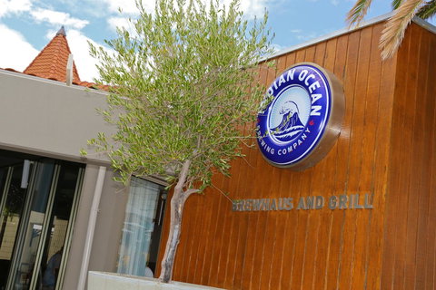 The Marina Hotel - Mindarie - Melbourne Tourism 17