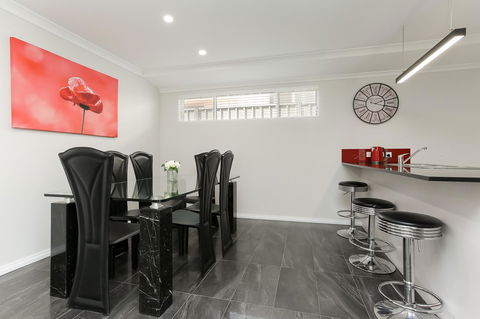 Perth Comfy Stays - Melbourne Tourism 20