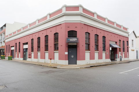 Windows On Pakenham - Melbourne Tourism 17