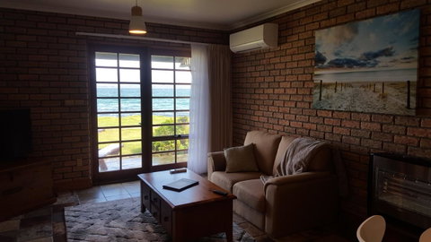 Stanley Village Waterfront Accommodation - Melbourne Tourism 2