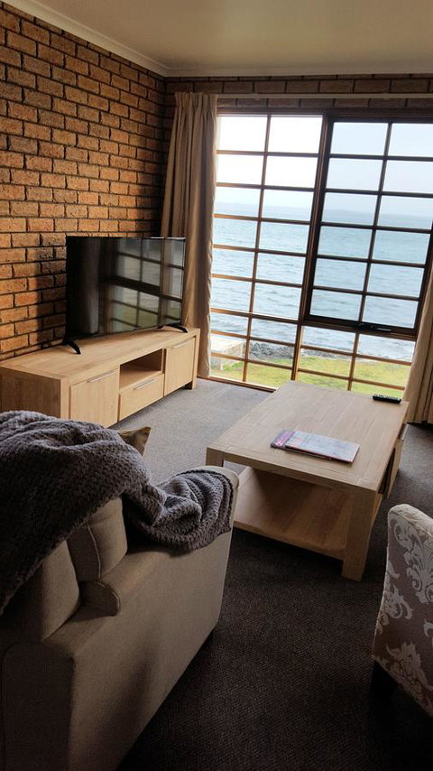 Stanley Village Waterfront Accommodation - Melbourne Tourism 3
