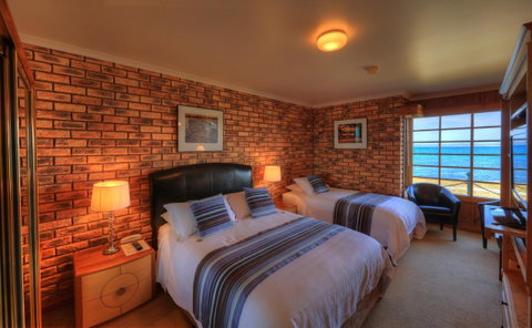 Stanley Village Waterfront Accommodation - Melbourne Tourism 22