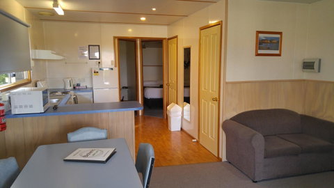 Bicheno Cabin Park - Melbourne Tourism 2