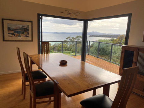 Convict Beach House - Melbourne Tourism 1