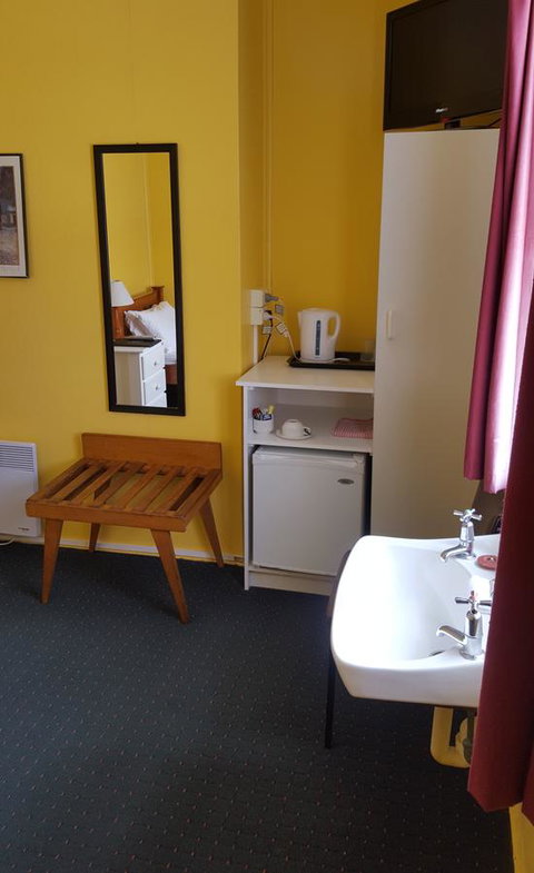 Stanley Hotel & Apartments - Melbourne Tourism 34