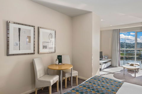 Peppers Seaport Hotel - Melbourne Tourism 3