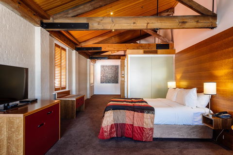 The Henry Jones Art Hotel - Melbourne Tourism 25