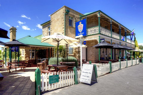 The Richmond Arms Hotel - Melbourne Tourism 1