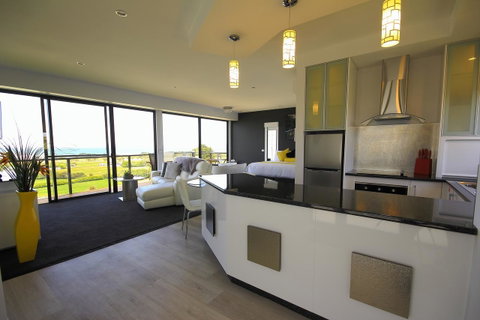 Horizon Deluxe Apartments - Melbourne Tourism 3