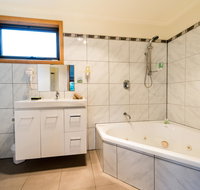 Driftwood Strahan Villas - Melbourne Tourism