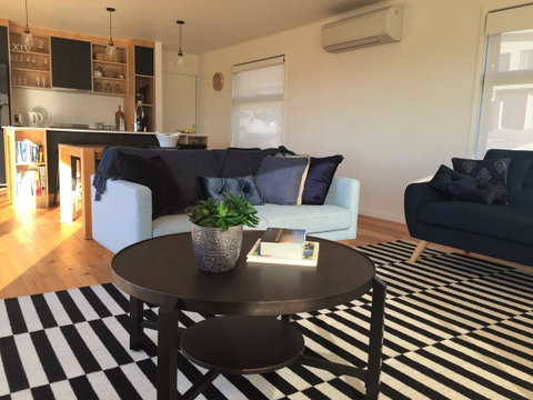 Beach House XIV - Melbourne Tourism 7