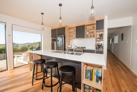 Beach House XIV - Melbourne Tourism 3