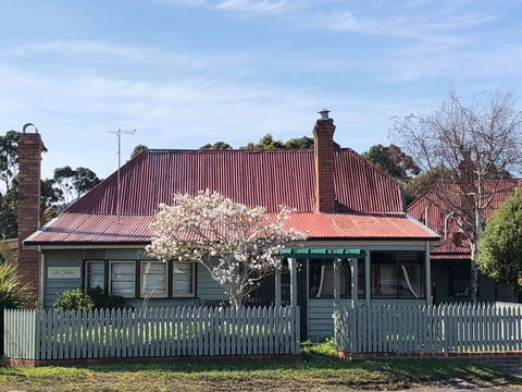 Kerrellie Cottages 2, 4 & 8 Reid Street - Melbourne Tourism 0
