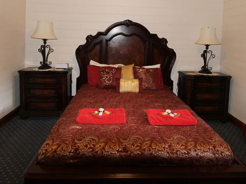 Kerrellie Cottages 2, 4 & 8 Reid Street - Melbourne Tourism 4