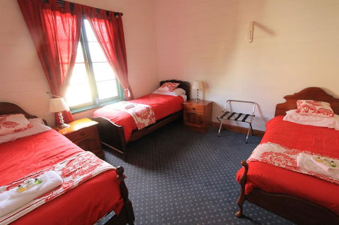 Kerrellie Cottages 2, 4 & 8 Reid Street - Melbourne Tourism 34