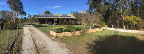 Eureka Farm - Melbourne Tourism 1