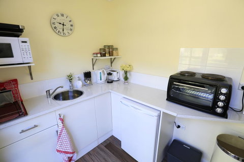 Riverwalk B&B - Melbourne Tourism 13