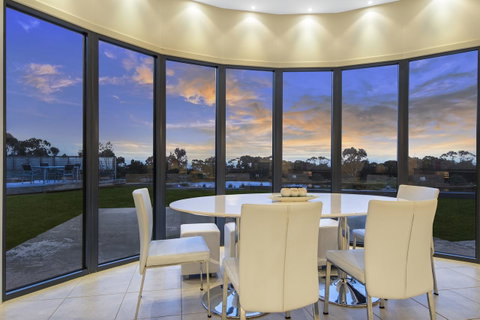 Blu-Sea 365 - Melbourne Tourism 10