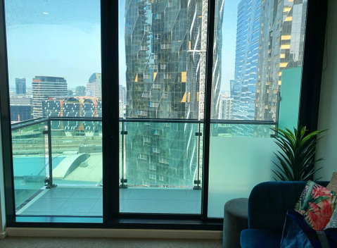New CBD Apartment With Balcony Near Southern Cross Station - Melbourne Tourism 3