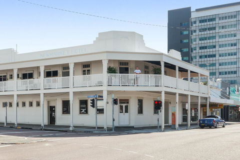 Newmarket Hotel - Melbourne Tourism 2
