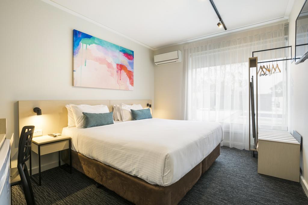 Elizabeth Downs SA Melbourne Tourism