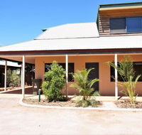 Ningaloo Breeze Villa 2 - 3 Bedroom Fully Self-Contained Holiday Accommodation - Melbourne Tourism