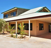 Ningaloo Breeze Villa 3 - 3 Bedroom Fully Self-Contained Holiday Accommodation - Melbourne Tourism