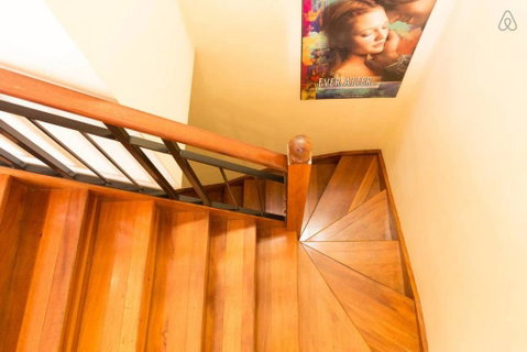 Noah - Central City Location With Views & Parking - Melbourne Tourism 3