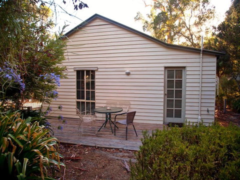 Noonameena Cottage - Melbourne Tourism 1