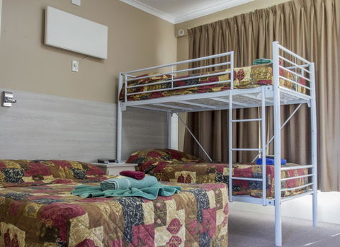 Norfolk Pine Motel - Melbourne Tourism 1