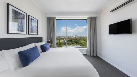 Oaks Brisbane On Margaret Suites - Melbourne Tourism 1