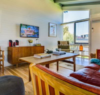 Ocean Reach Retreat - Melbourne Tourism