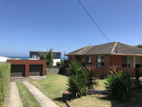 OCEAN VIEWS - Melbourne Tourism 0