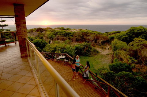Oceana Sunset - Melbourne Tourism 0