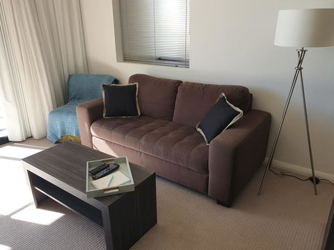 Oceanic Apartment - Melbourne Tourism 1