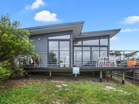 OCEANS 12 - Modern Ocean View Villa - Melbourne Tourism 0