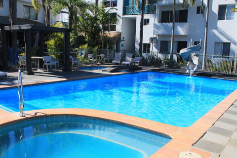 Oceanside Hawks Nest - Melbourne Tourism 0