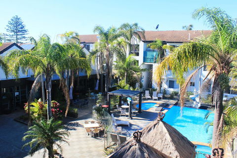Oceanside Hawks Nest - Melbourne Tourism 1